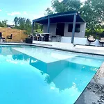 Elmo Oasis *